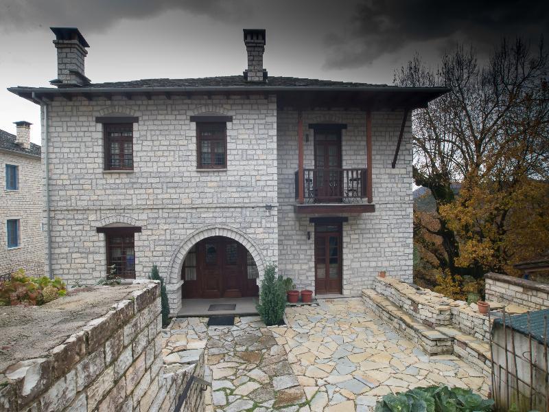Giagia Evgenia Vitsa Exterior foto